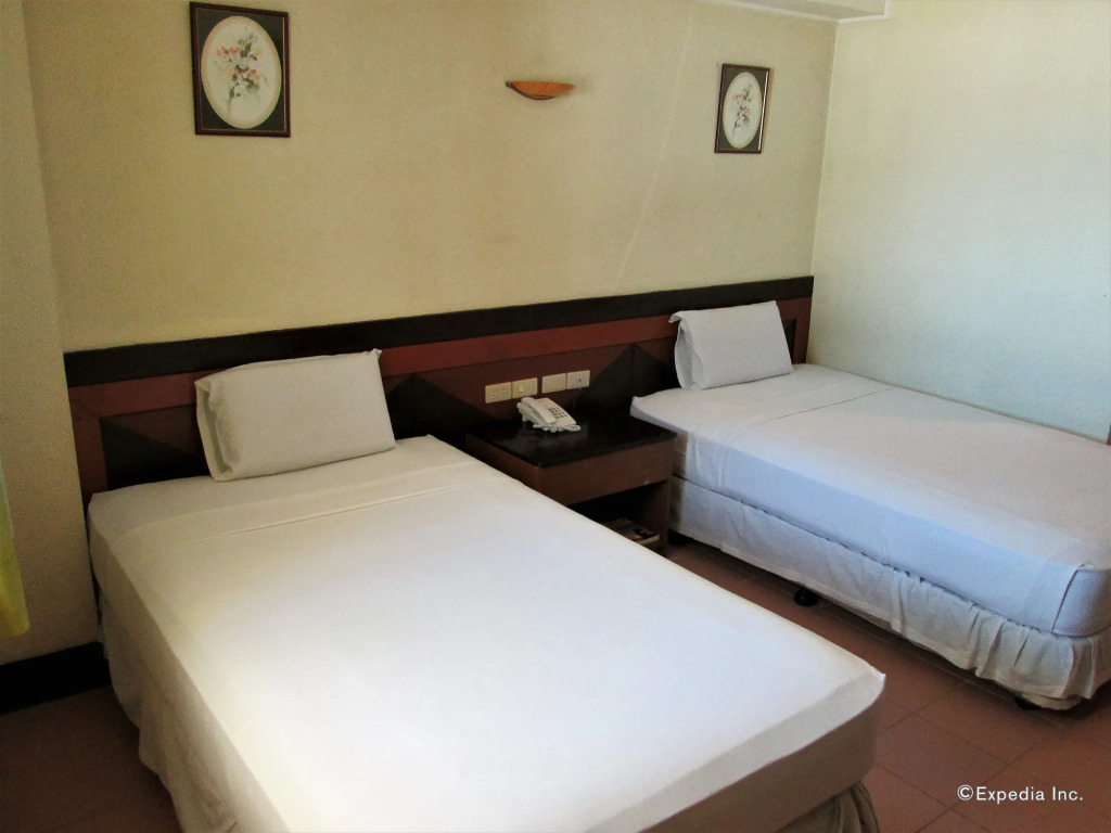Country Village Hotel