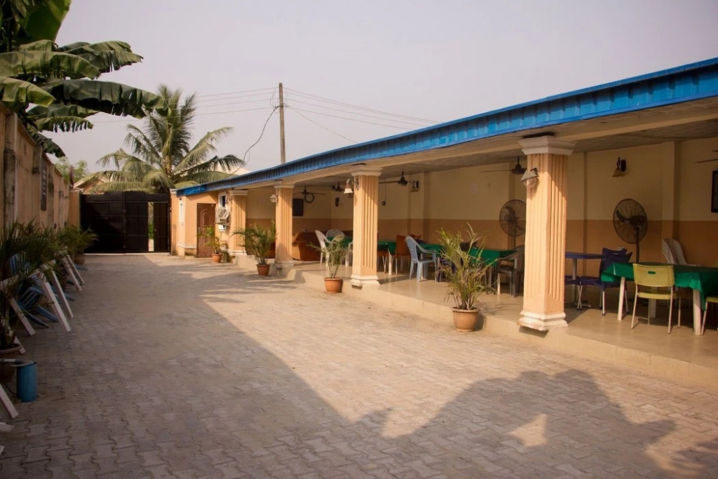 Castle City Resort & Suites Annex