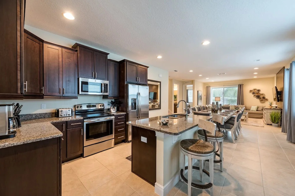 Wonderful 8Bd w/ Pool & GameRoom @ Encore 461