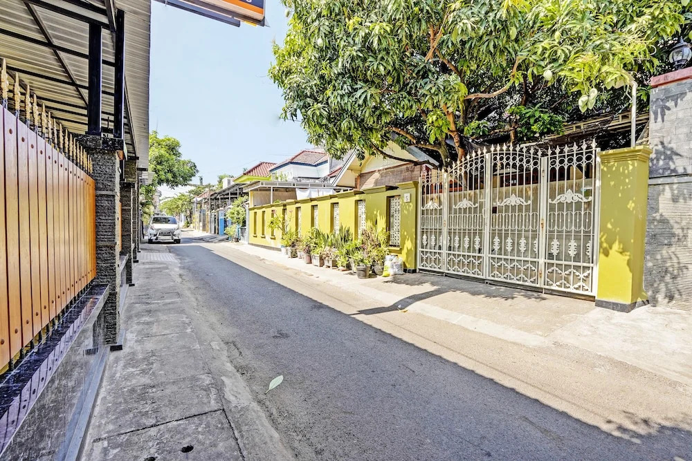 Wisma Trubus Syariah RedPartner Near RSUD Koesma Tuban