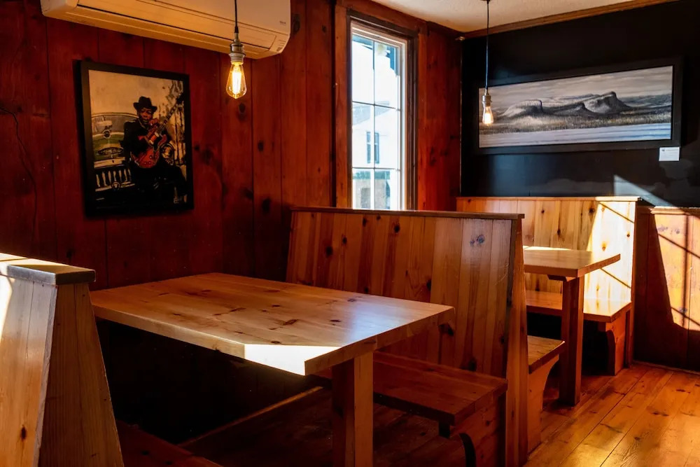 The Cove Inn