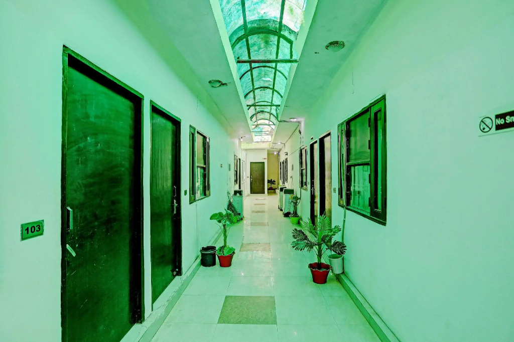 OYO Collection O Hotel Marigold