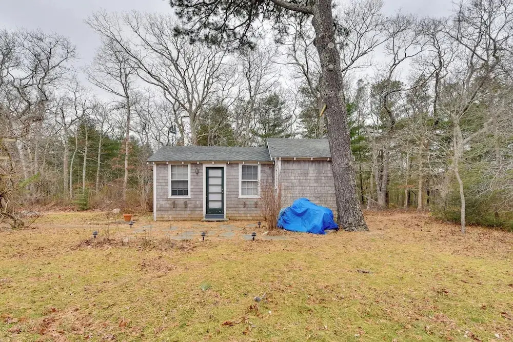 Cozy Vineyard Haven Cottage < 1 Mi to Beach!