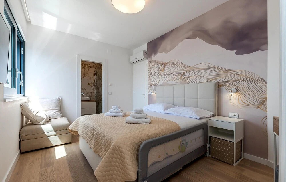 Awesome Home In Sibenik