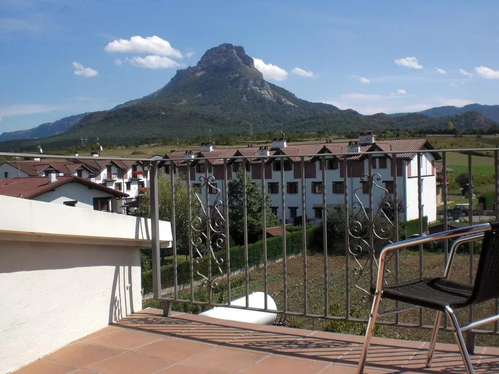 Hostal Izar-Ondo