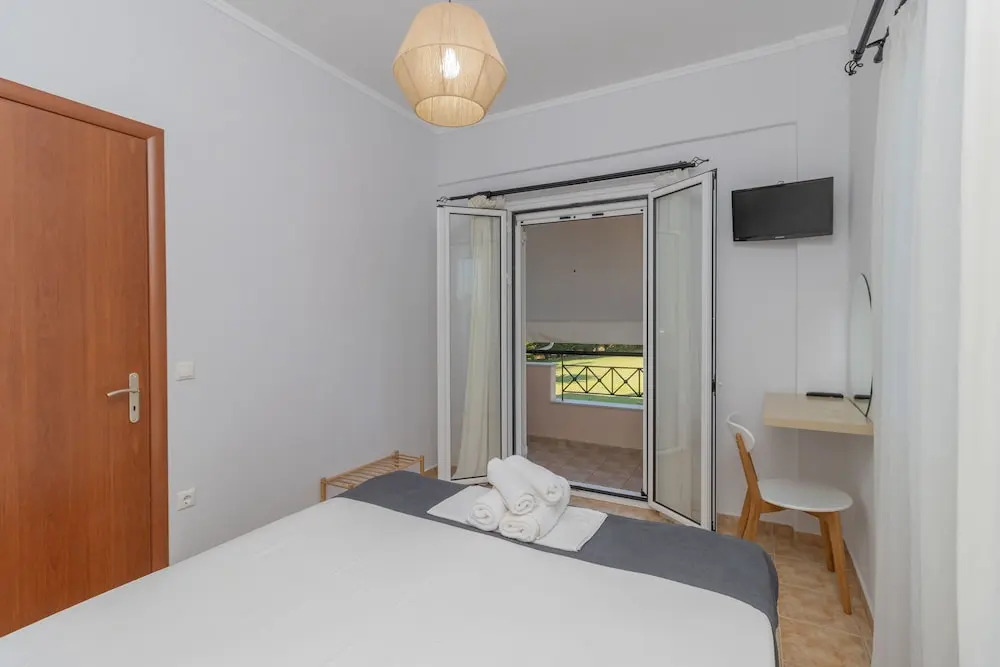 Lagouvardos Beach Apartments