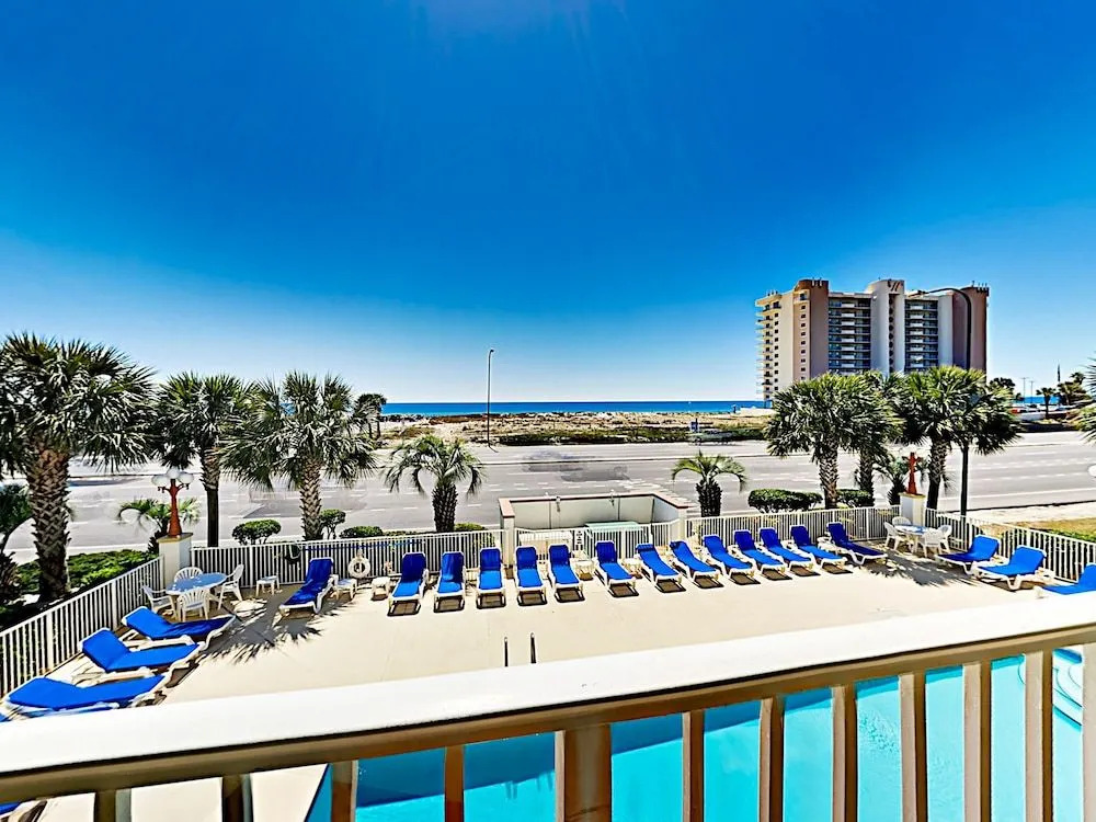 Breezy Gulf-View Unit #209 - 2 Br Condo