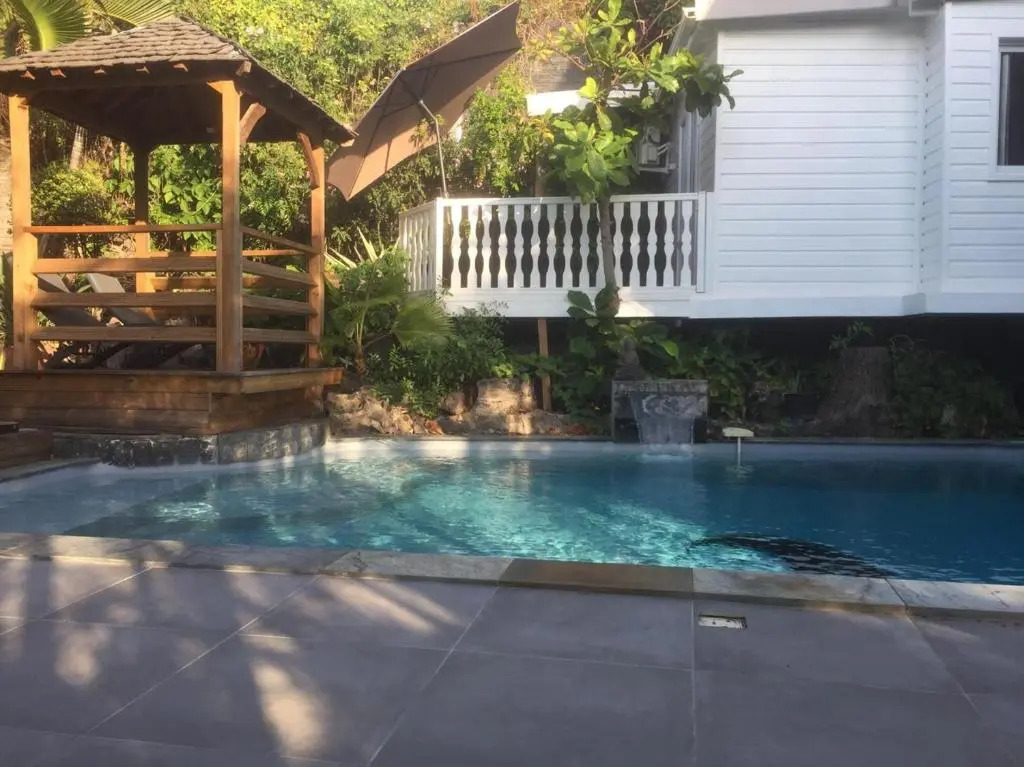 Loft Bellevue VILLA MORGANE, à 100m plage de Terre Sainte