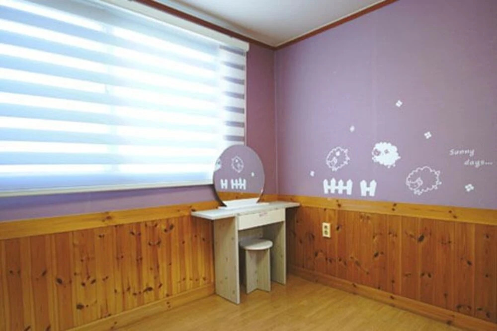 Anmyeondo Blue Ara Pension