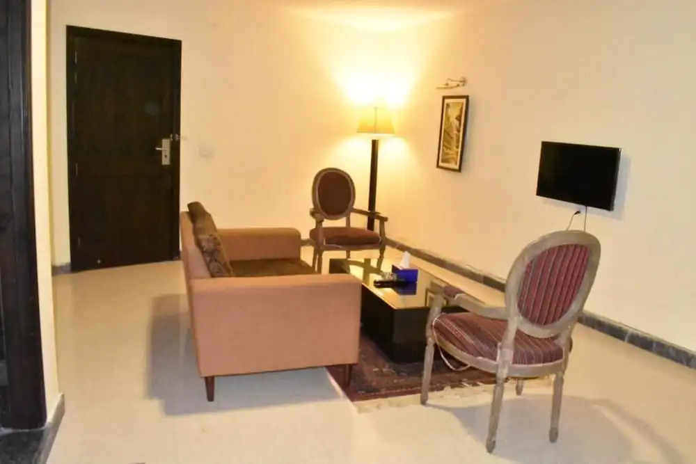 Summit Hotel