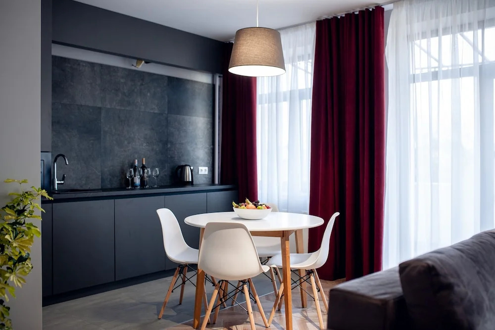 Spacious Apartment Center