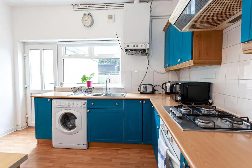 Chic 3 Bed House for up to 6 people in the city of Manchester