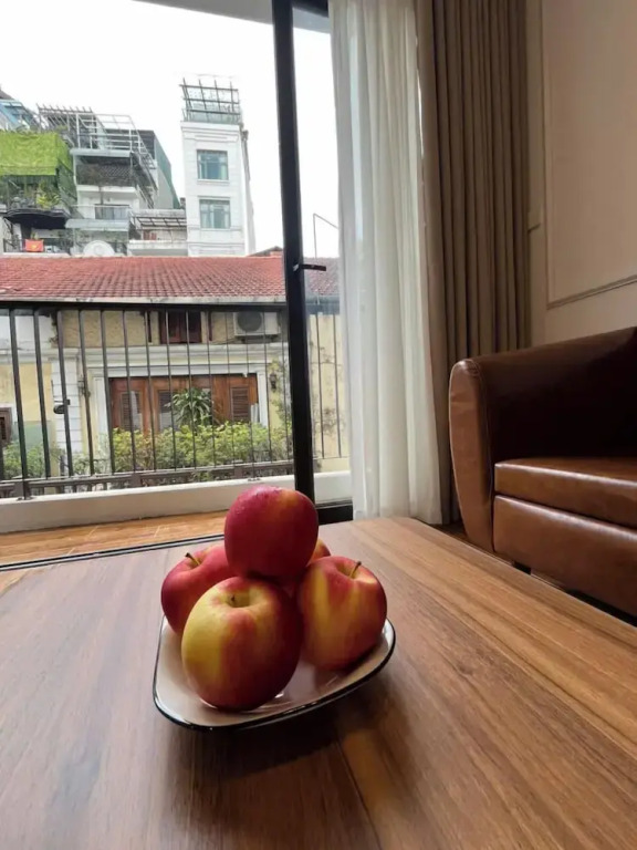 Azen Lakeside Apartment & Hotel