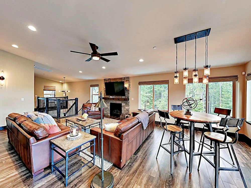 2015 South Lake Tahoe - 4 Br Home