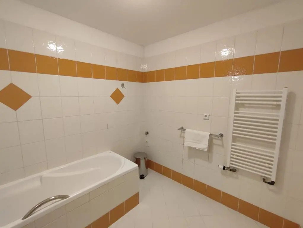 Hotel 28