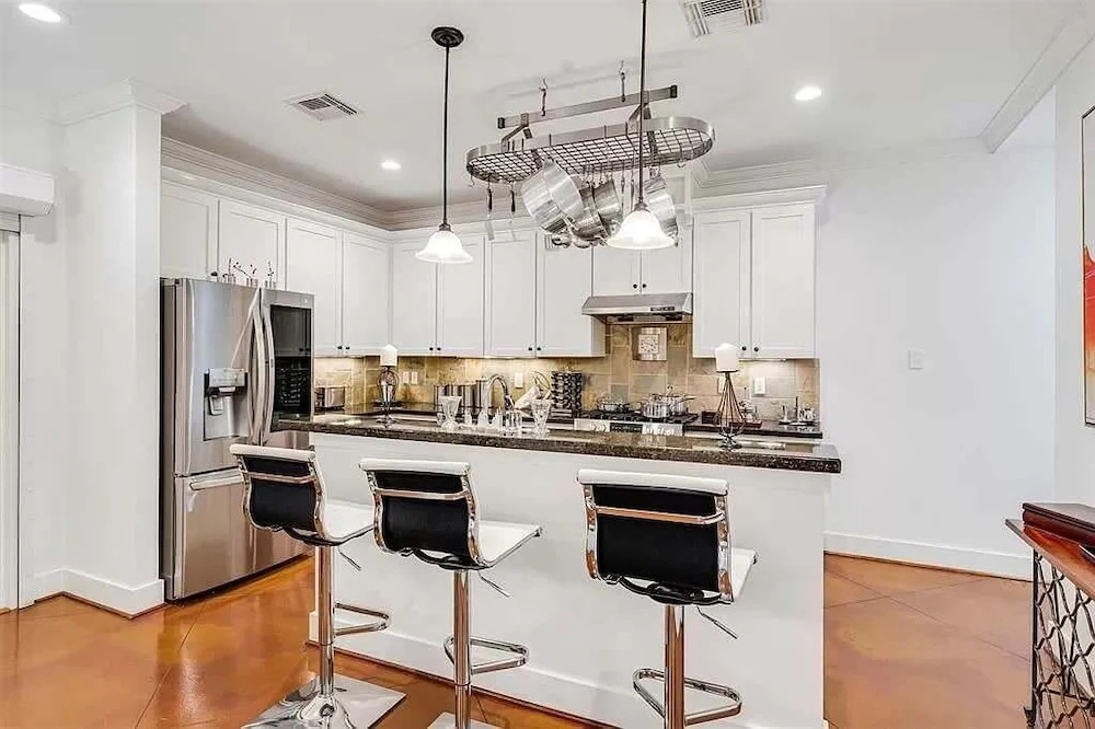 3BR Home With Power, Wifi & Hot Tub