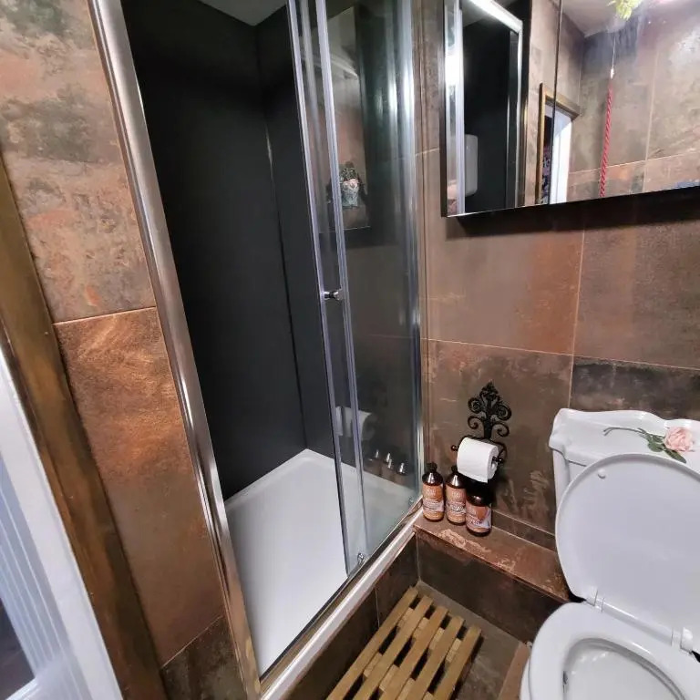 23 Opera Suites, Riverside, Llangollen