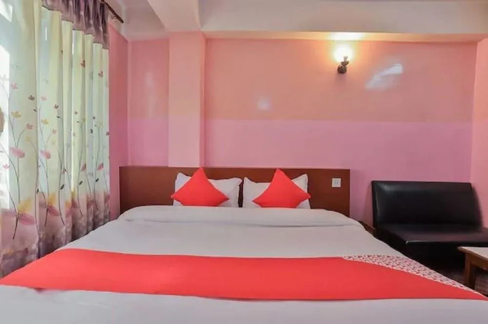 OYO 737 Hotel New Sea Paradise