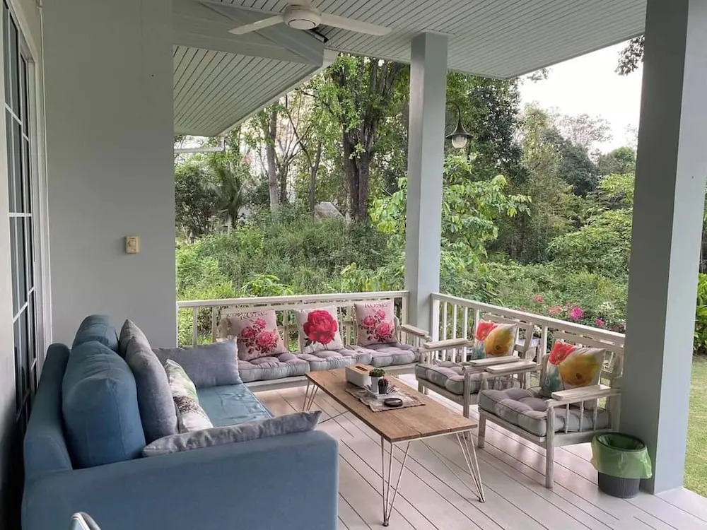 Khaoyai 6 Bedrooms Pool Villa