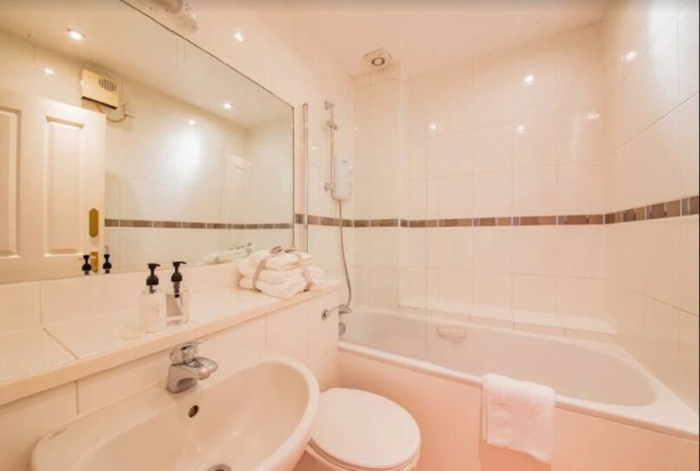 Immaculate 2 Bedroom Apartment in Central London