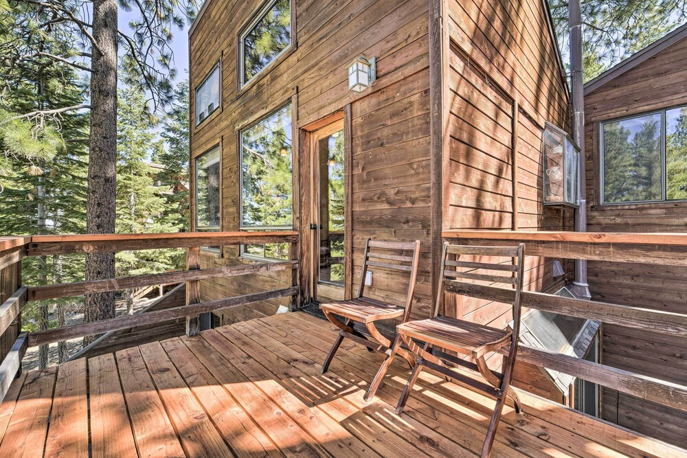 Hot Tub & Ski Shuttle: Northstar Resort House