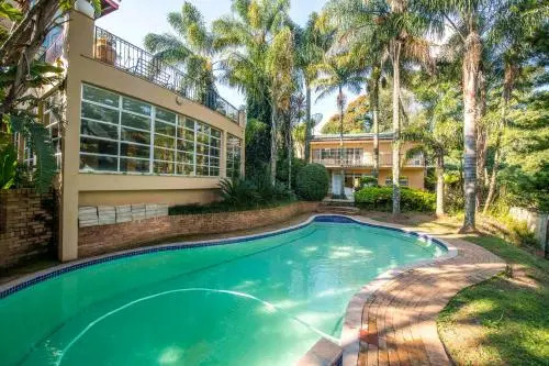 Mac Atini Guest House