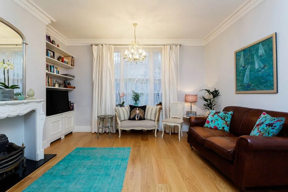 Pristine by Pimlico Gardens