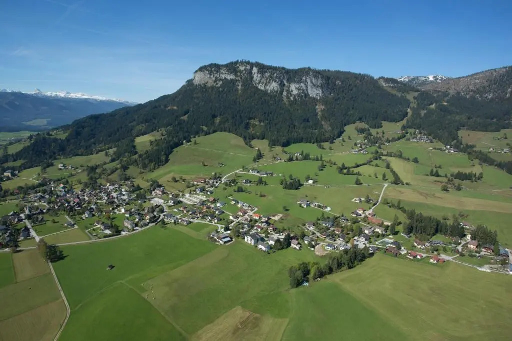 Ferienwohnung Hierzegger