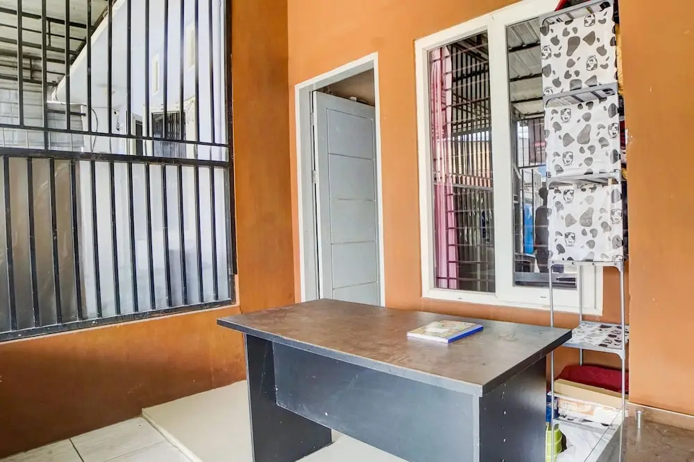Hotel O Penginapan Syariah Faster Inn