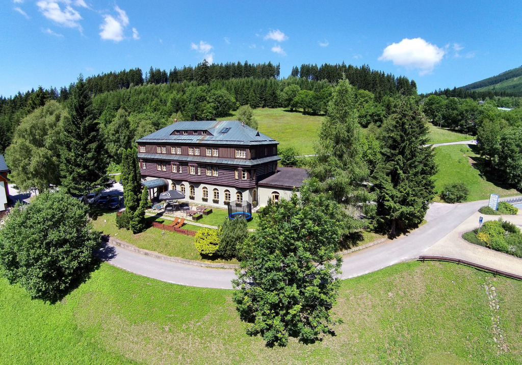 Alpský Hotel