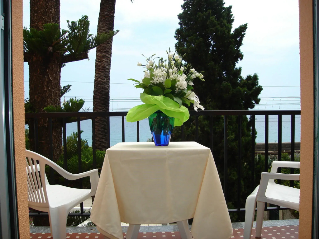 Hotel Lora RDA Luxury