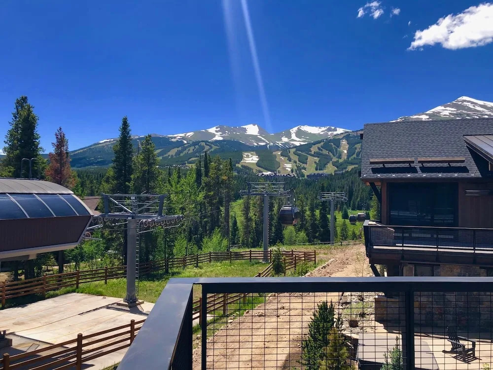 Disconnect at the Breck Connect