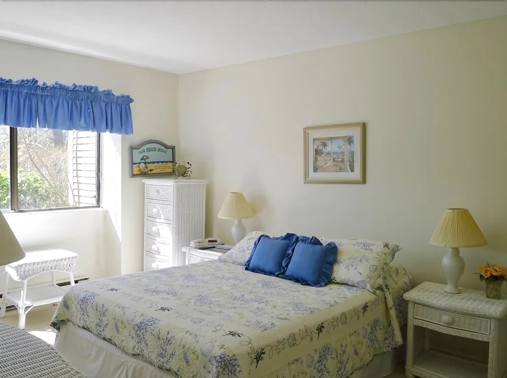 92 Eaton - 2 Bedroom Condo