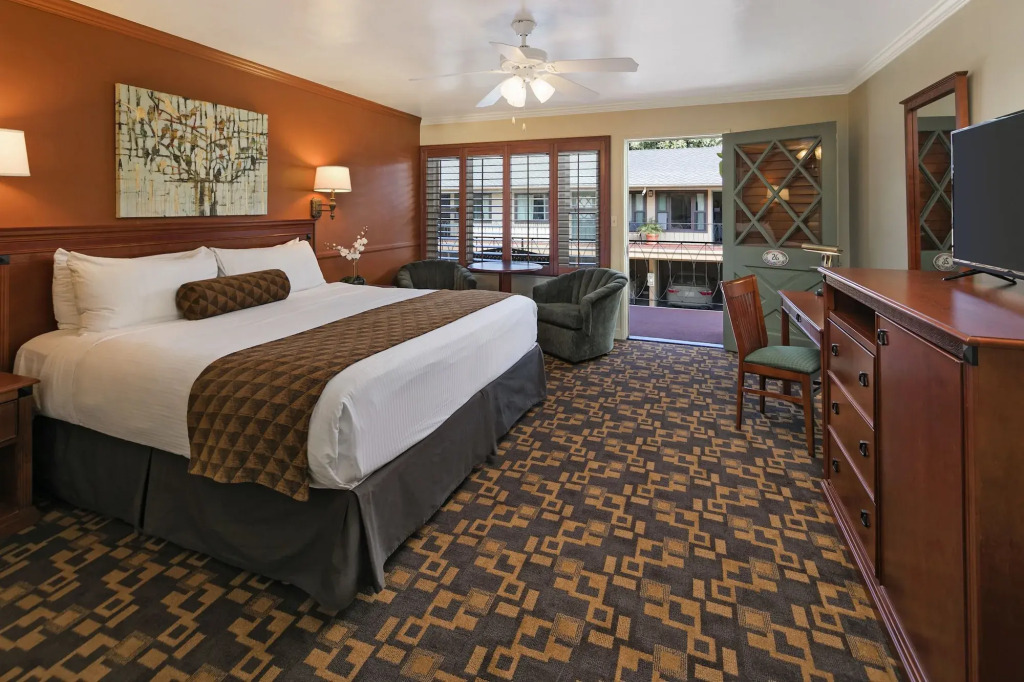 Brisas Del Mar Inn at the Beach