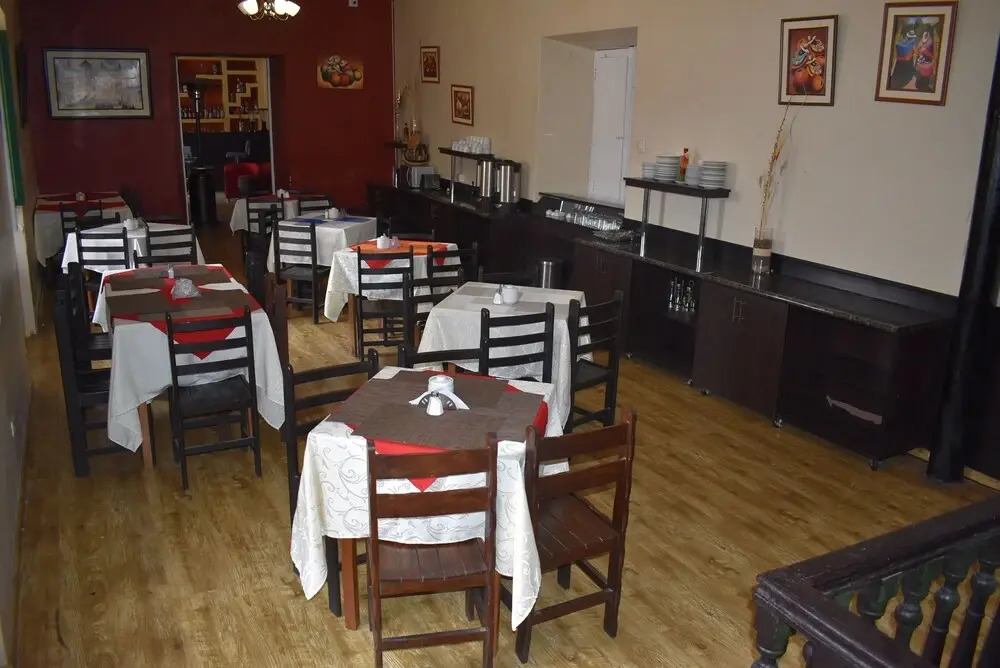 Colonial Plaza Hotel