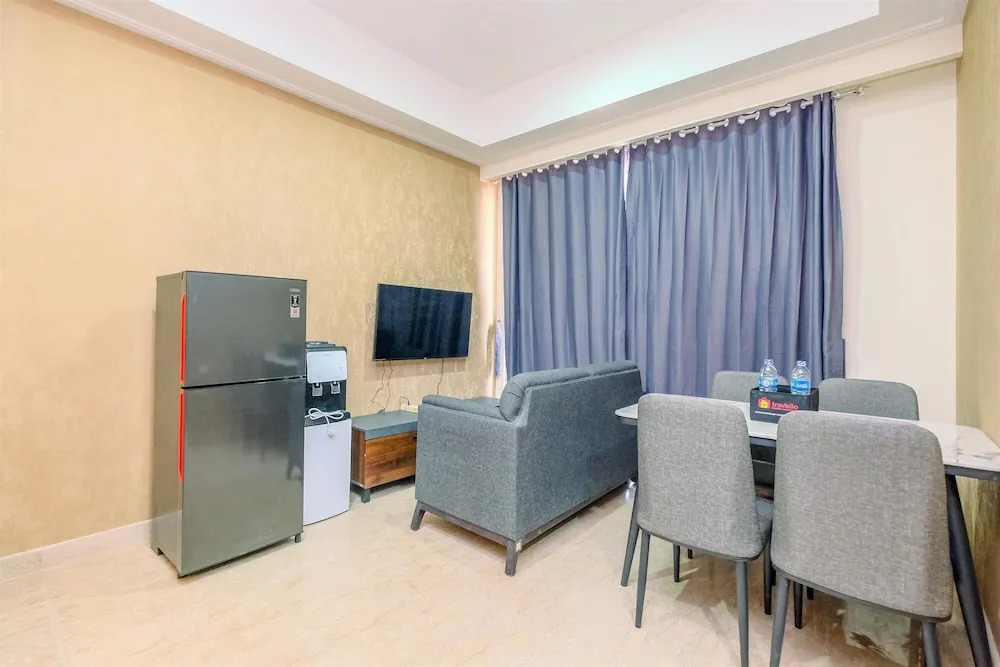 Modern Look And Comfy 2Br At Menteng Park Apartment