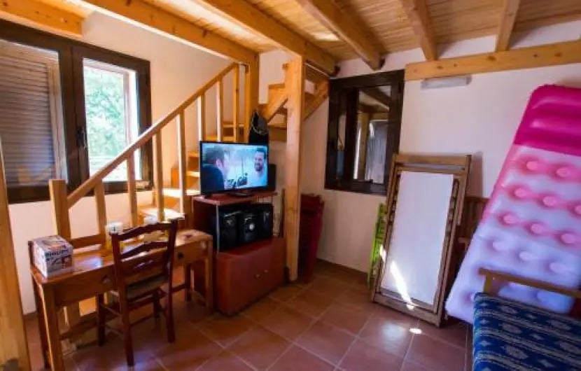 Holiday Home 3 Bedrooms 1 Bathroom - Kastellos