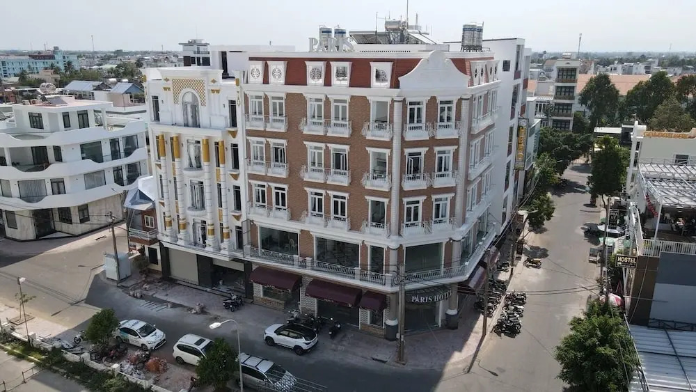Paris Hotel