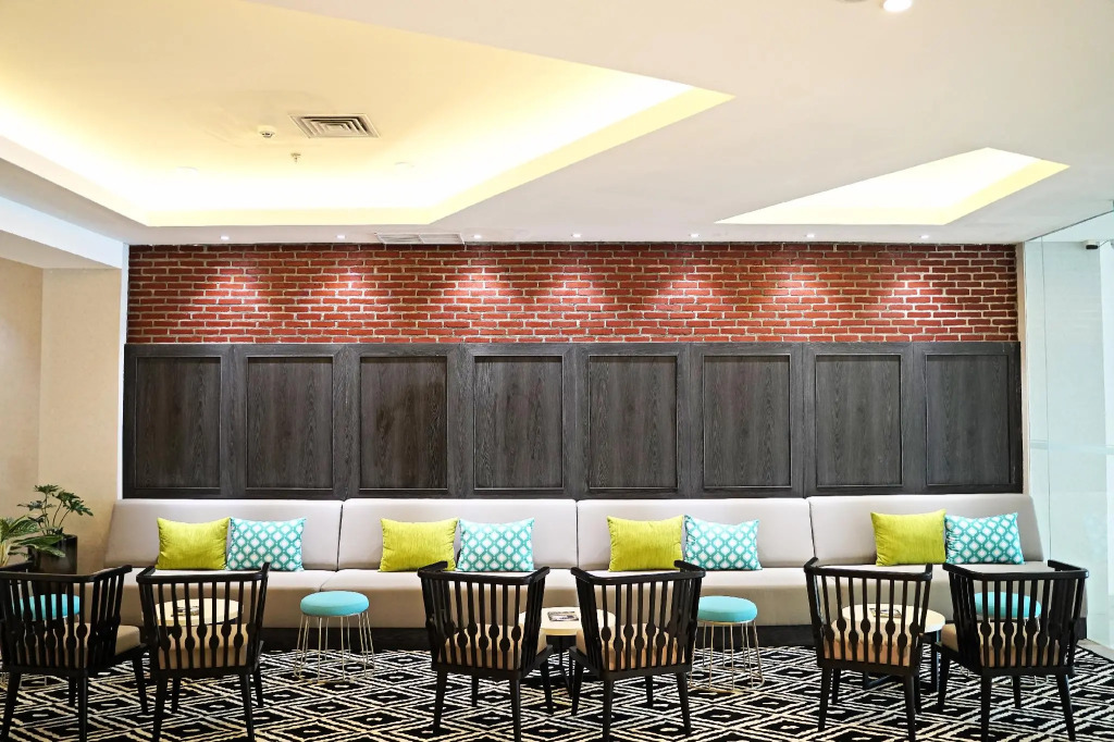 PALM PARK Hotel Surabaya