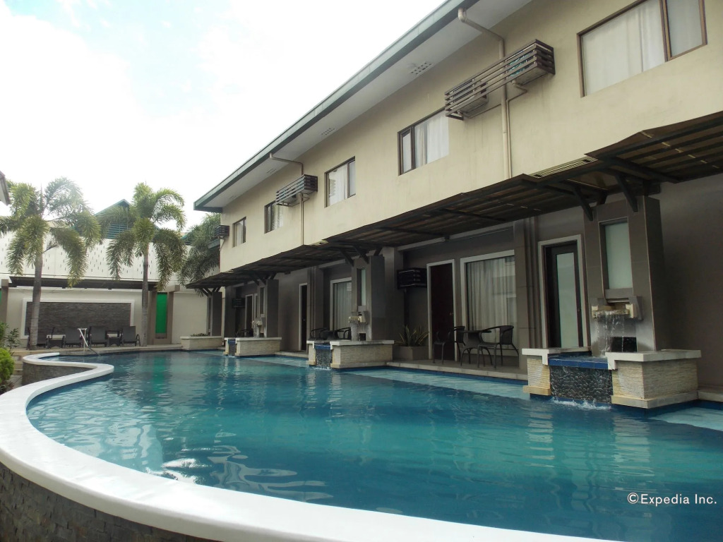 Circle Inn Hotel and Suites Bacolod