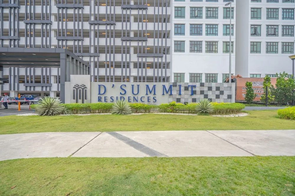 OYO Home 89464 Awesome 1 Bedroom D'summit