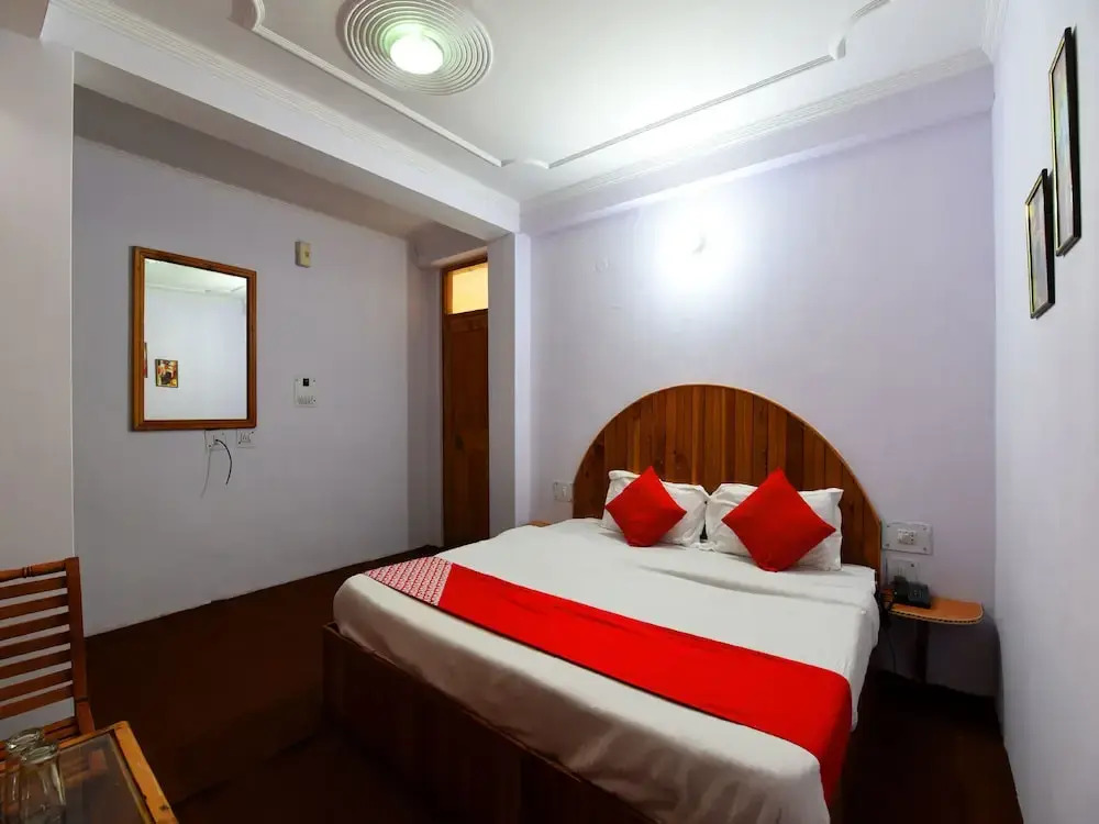 OYO 14741 Home Pleasant Studio at Kanyal Road