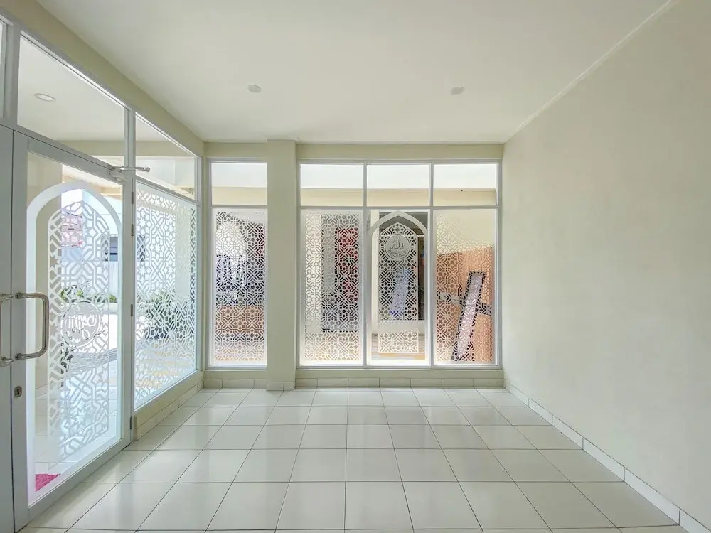 Cozy Living Studio (No Kitchen) At Celebrity Mansion