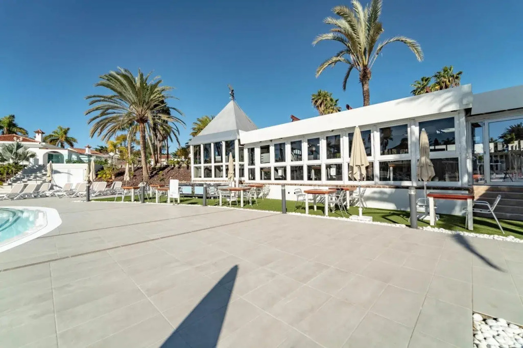 Hotel LIVVO Dunagolf Suites