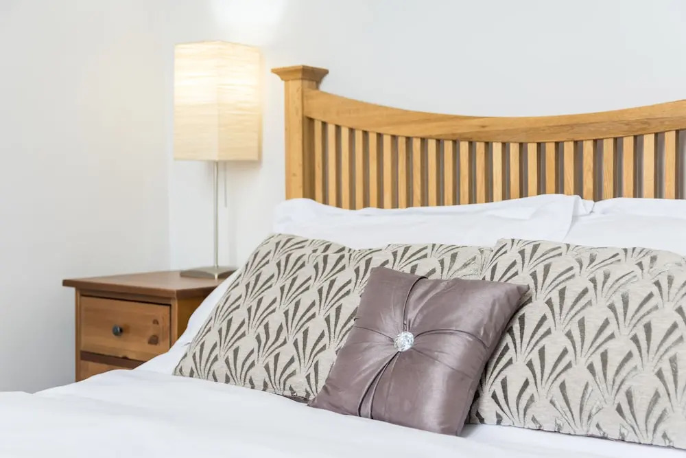 Beautiful City Center 2 Bed Apartment with Park View