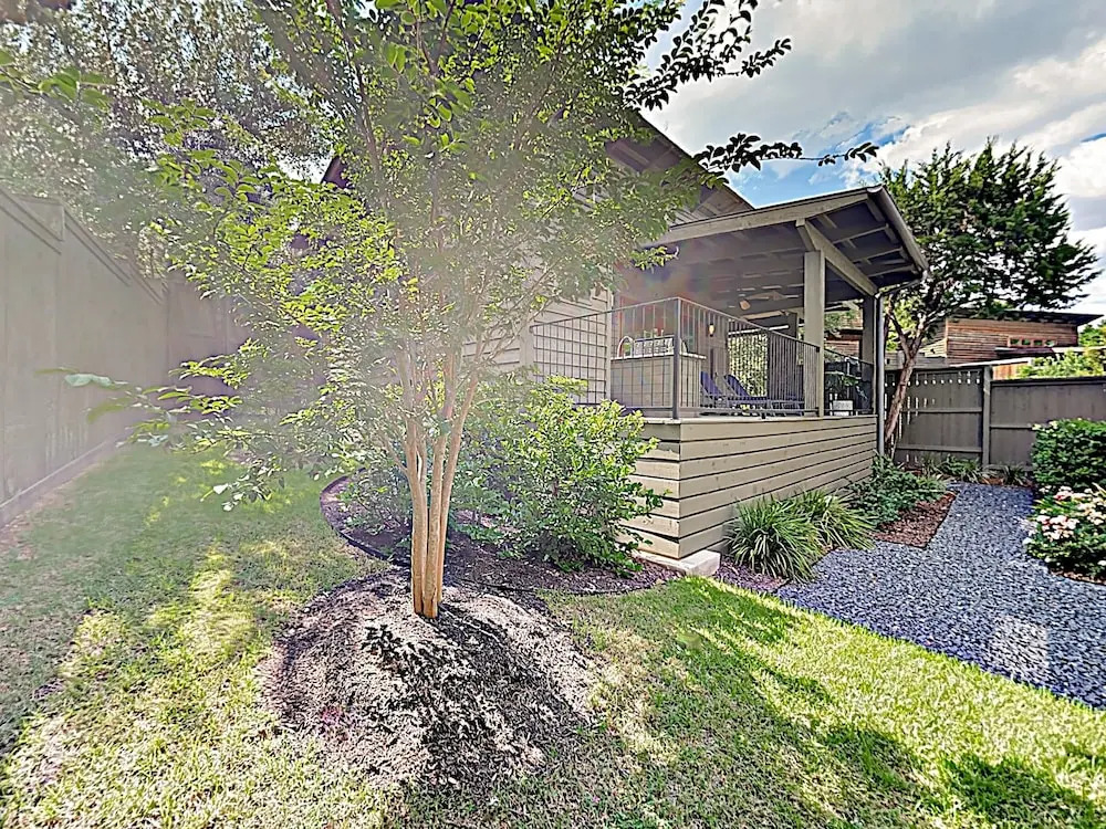 New Listing! Resort On Lake Travis W/ Pool 1 Bedroom Cabin