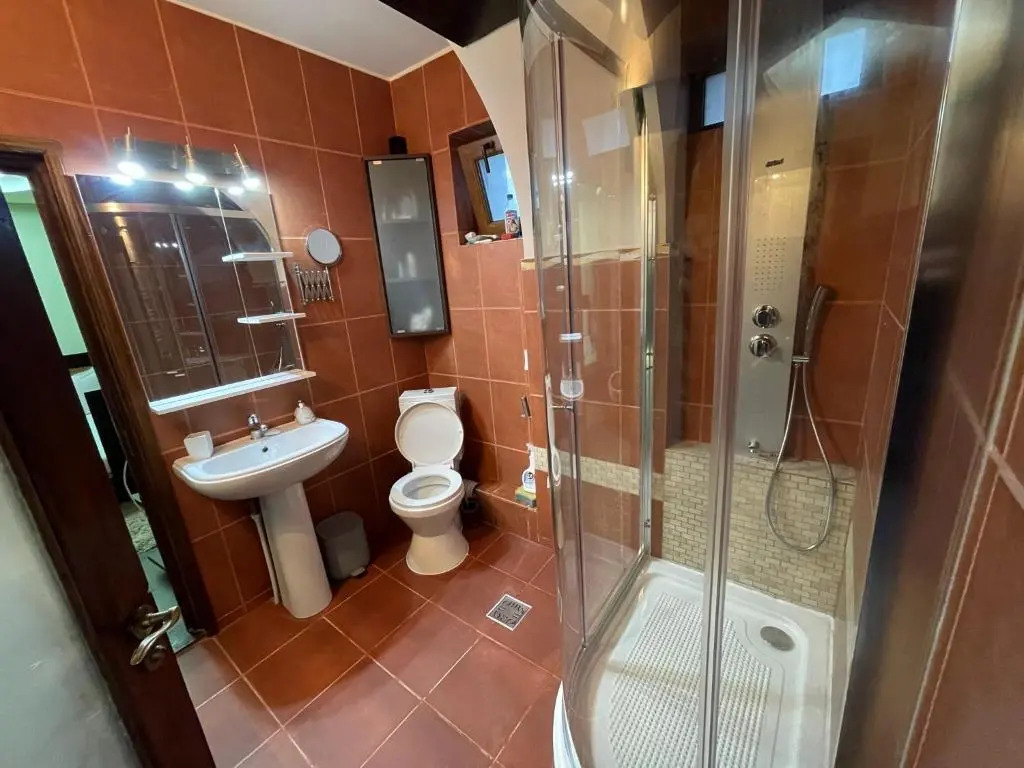 Ultracentral Lozonschi 2 rooms apartment