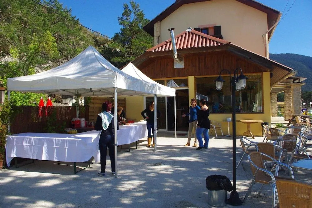 Logis Hotel de lArtuby