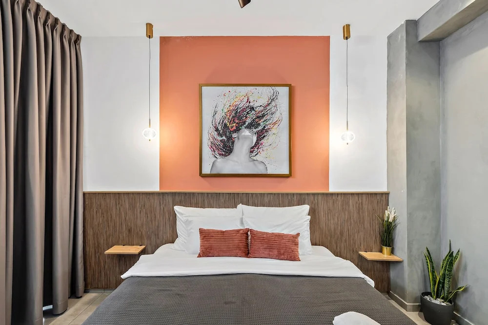 Old City Boutique - By La Finca Hotels- חוויית אירוח יוקרתית, חניה בחינם וקרבה לשדרת הקולינריה של העיר
