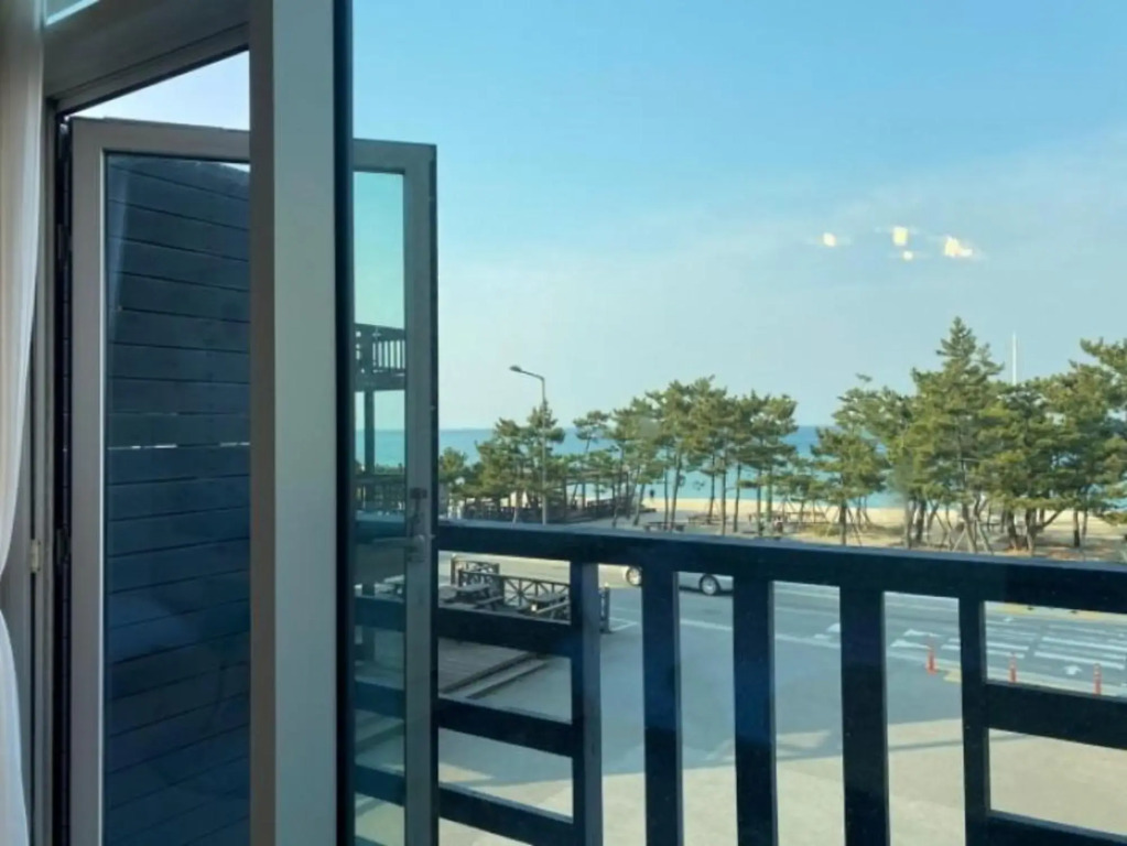 Gangneung Big Island Pension
